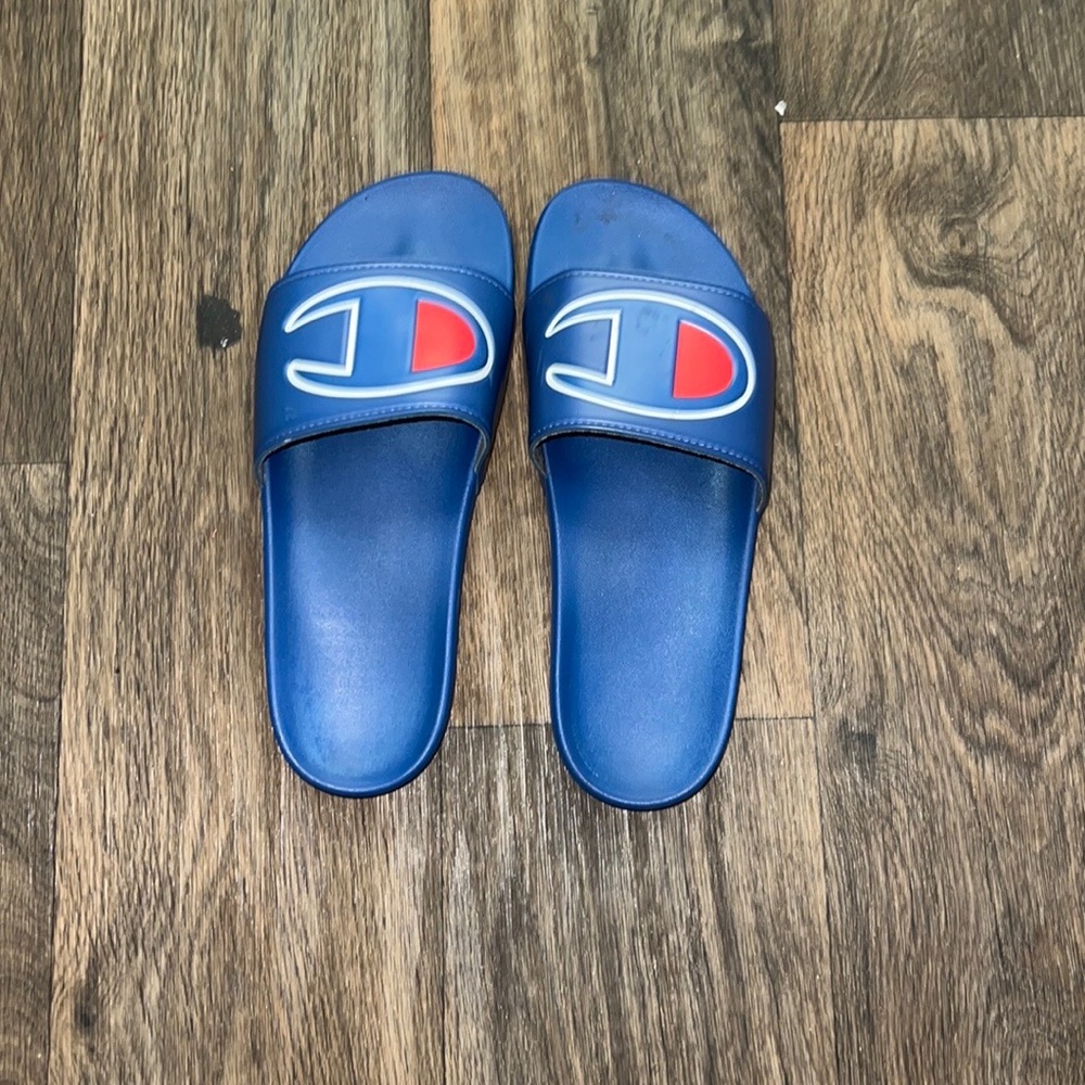 I’m selling blue Champions slippers
